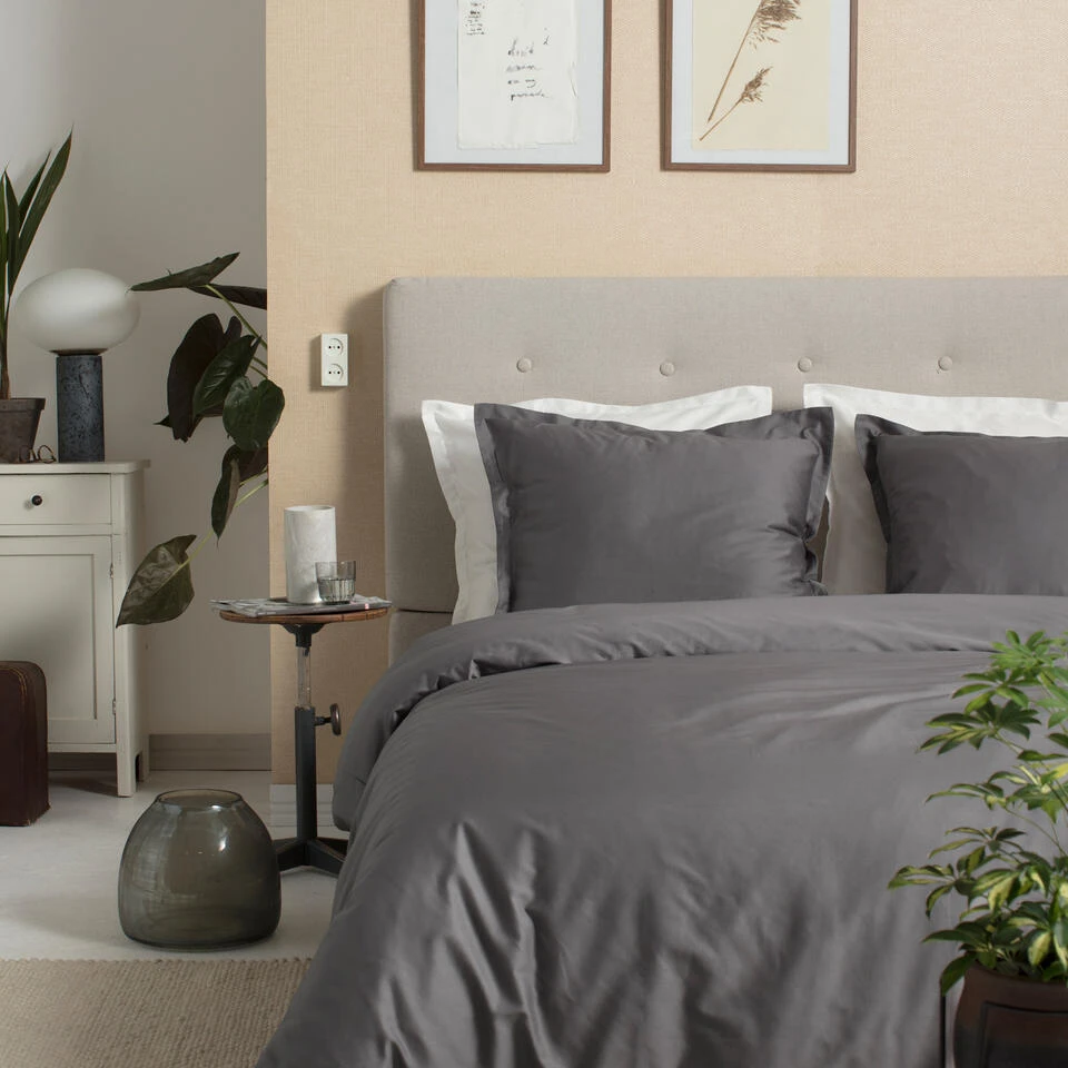 Cinderella Dekbedovertrek Satijn - 260x200/220 Cm - Antraciet 4 Cinderella Dekbedovertrek Satijn - 260x200/220 Cm - Antraciet - Afbeelding 2