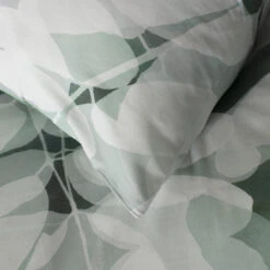 Cinderella Dekbedovertrek Levy - Satijn - 140x200/220 Cm - Green -Cinderella Sales Store 1000034595 0102