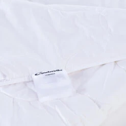 Cinderella Bamboo - Bamboe Zomer Dekbed - 200x200 Cm 8 Cinderella Bamboo - Bamboe Zomer Dekbed - 200x200 Cm -Cinderella Sales Store 1000063288 0102