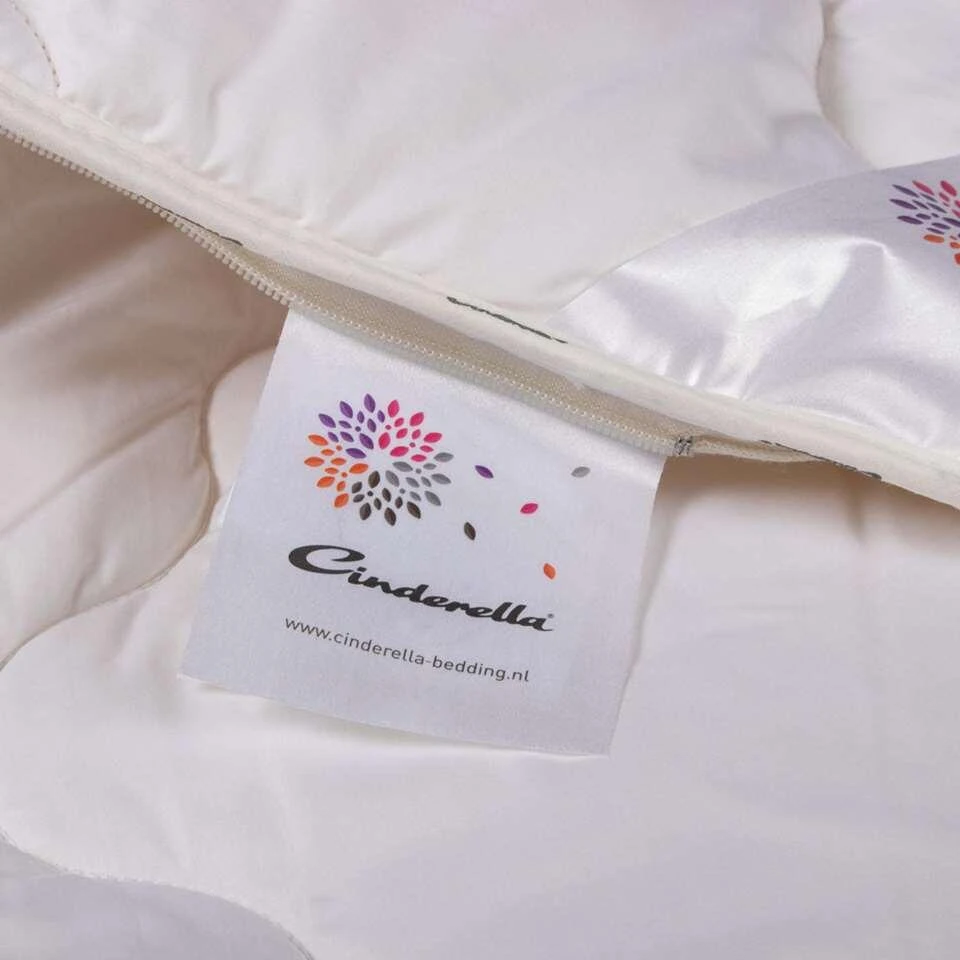 Cinderella Dekbed Lana 2.0 - 4-seizoenen - 200x200 Cm 6 Cinderella Dekbed Lana 2.0 - 4-seizoenen - 200x200 Cm - Afbeelding 4